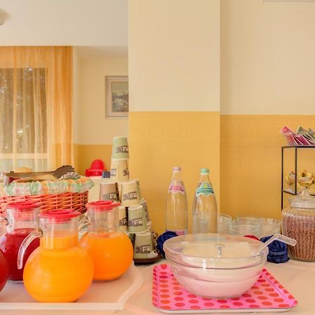 Hotel Nella Rimini Extérieur photo